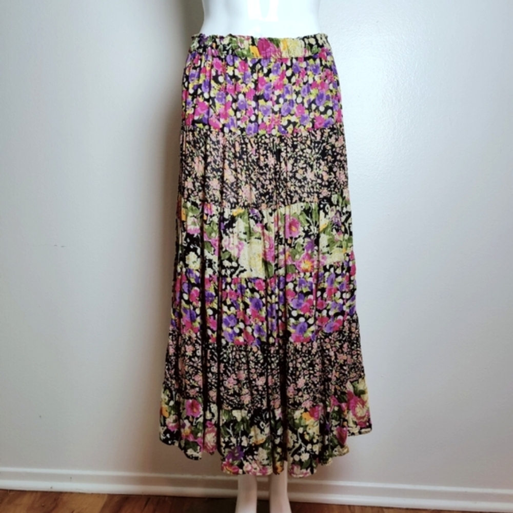 VTG Y2K K.T.C. Floral Tiered A-Line Circle Maxi Skirt, S
